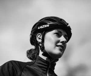 El mantenimiento, el equipamiento y las bicicletas en general son fundamentales porque aseguran un desempeño seguro y eficiente, prolongan la vida útil de los componentes, permiten adaptar la bicicleta a diferentes necesidades y estilos de uso, y fomentan la práctica responsable y disfrutable del ciclismo.