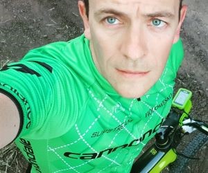 Novedades del ciclismo mantienen a aficionados, atletas y profesionales al tanto de competencias, innovaciones en equipamiento y cambios en reglas o equipos, fomentando el interés, la participación y el crecimiento del deporte a nivel global. Mantenete al dia con nuestra pasion por el ciclismo...!